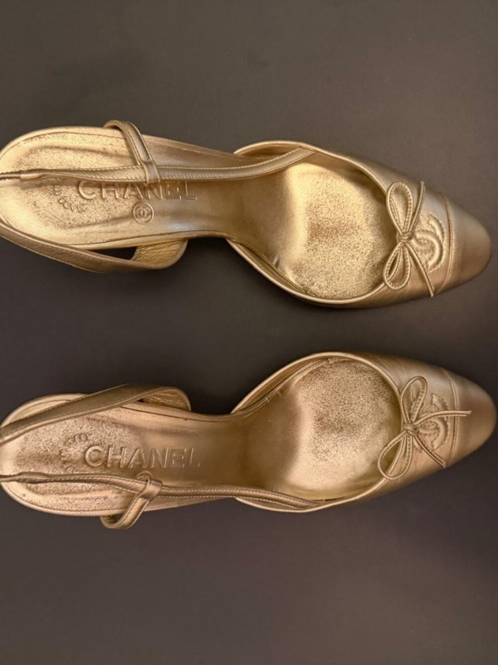 Vintage Chanel Metallic Gold CC Bow Slingback Heels – Size 38.5